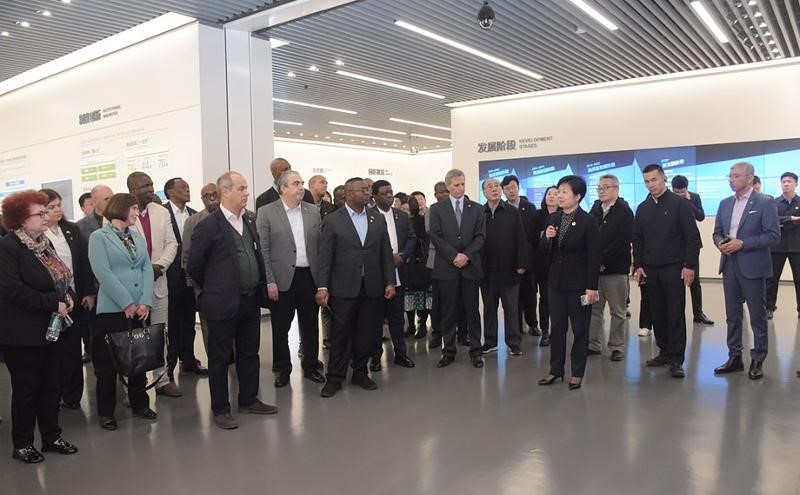 28 diplomatic envoys have a tour around SIP
